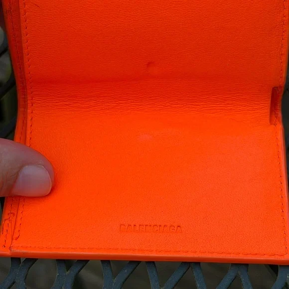 Balenciaga Vibrant Orange Pebbled Leather wallet - Picture 8 of 10
